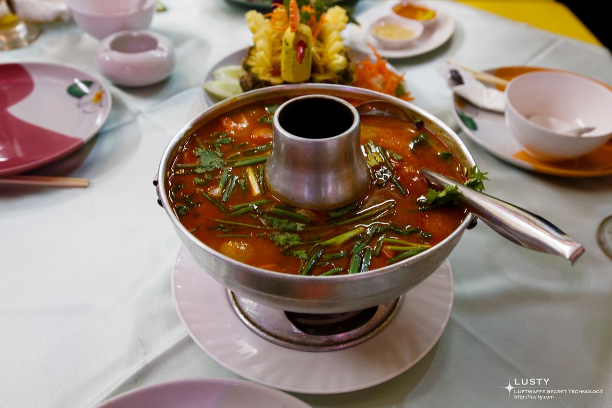 푸켓 여행 - 3. 마마진에서의 저녁과 카론 야시장 구경